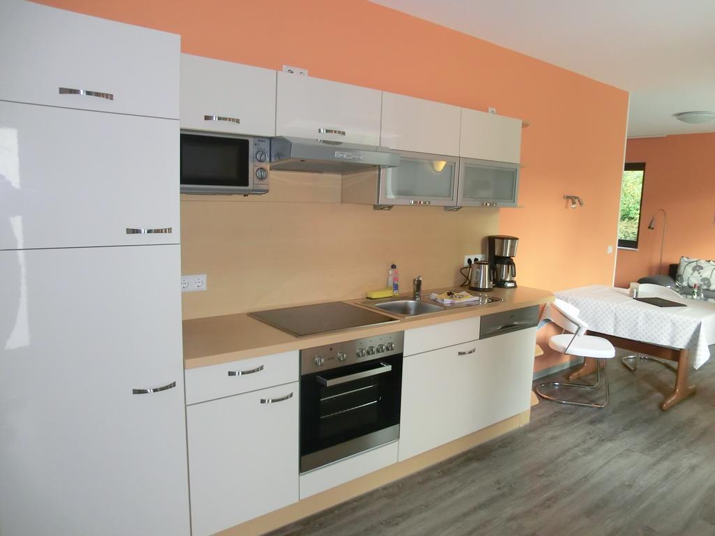 Kleeblatthaus Putbus Ruegen Apartment Luaran gambar